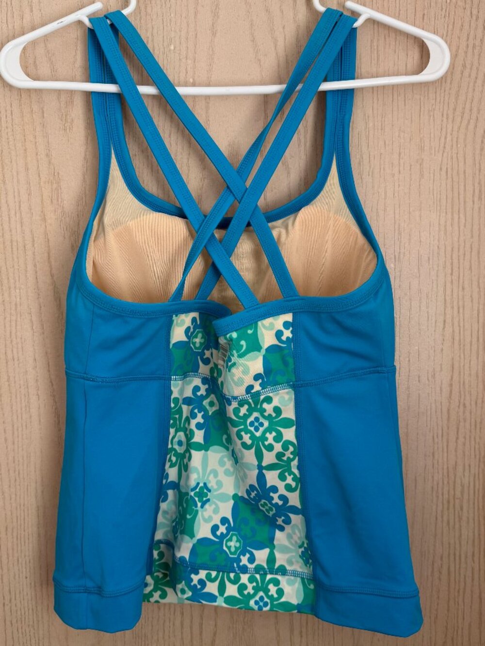Lands End Tankini Top 8 Teal Blue Green Medallion Floral Strappy Back Shelf Bra - Picture 3 of 8